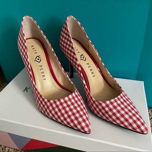 NIB NWT Katy Perry Footwear Red Gingham The Sissy Pump Women’s 6